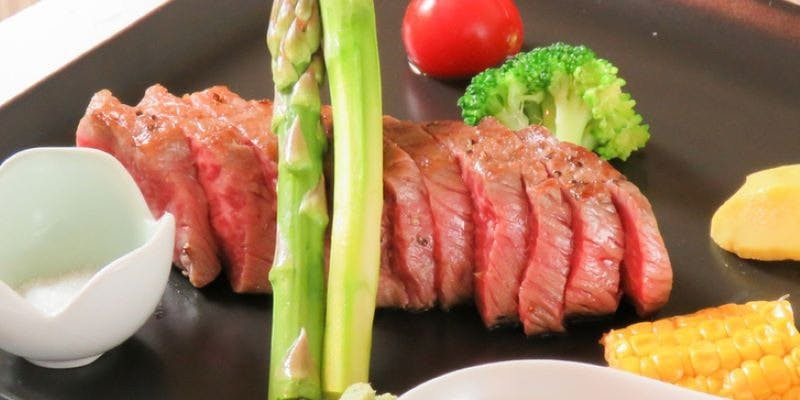 【スペシャルコース】メイン国産黒毛和牛のステーキ含全8品