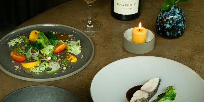 【Xmas2025】Holiday Omakase 10品のコース＋Welcome Champagne