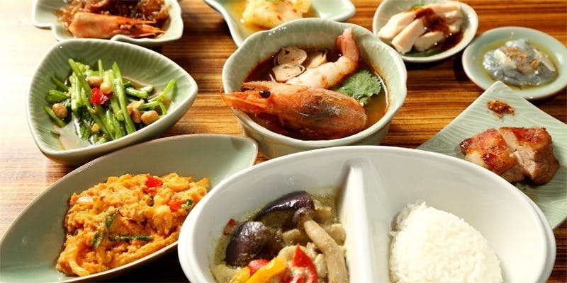 【日曜・祝日】定番タイ料理コース