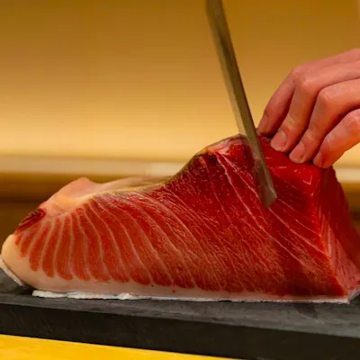 瀬戸内の魚を、寿司と一品で