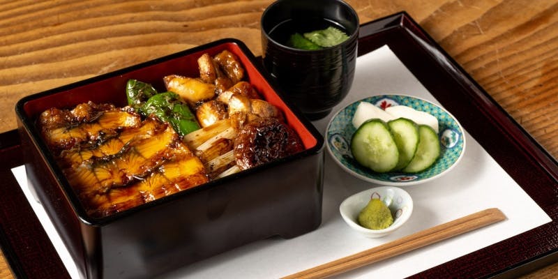  鰻と地鶏（但馬鶏）