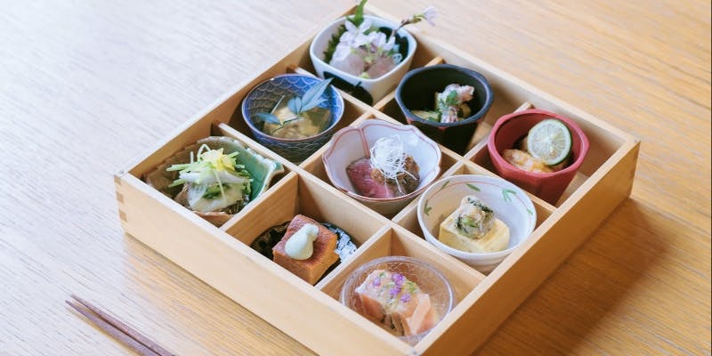 【昼の会席】松花堂弁当