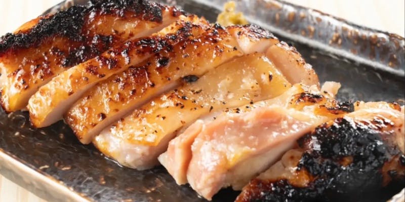 【90分飲み放題付き】やま匠5500円コース 国産鶏モモ塩麹～炭火焼き～を堪能（月～木曜日限定）