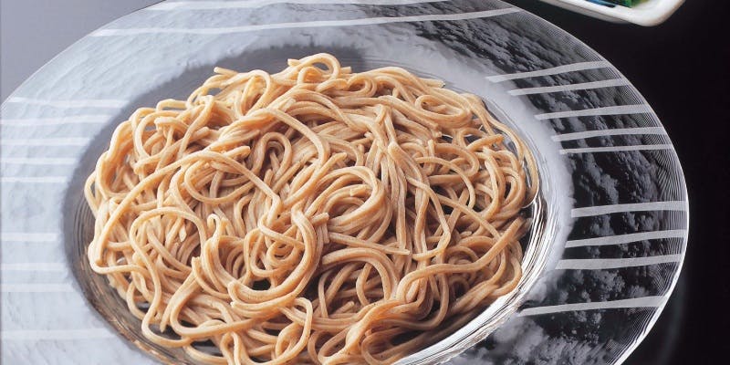 【〆の一杯に最適】浅田特製「手打ちそば 汐つゆ」と選べるワンドリンク（税サ・席料込）