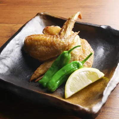 炭の香と鶏の旨み心に残るひと皿を