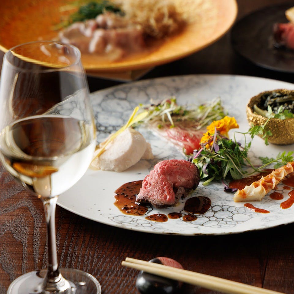 落ち着いた和モダンの空間