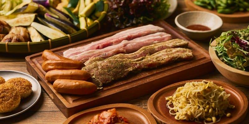 TOWERLAND ROOFTOP BAR&BBQ�^���s�^���[�z�e��