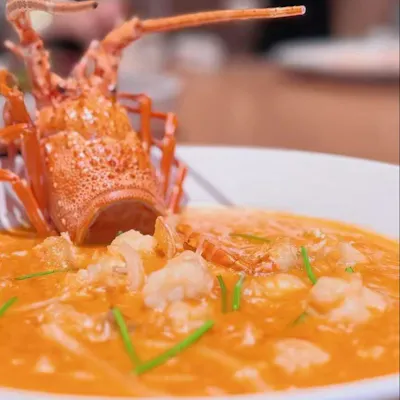 贅沢食材を活かす匠の技と創意