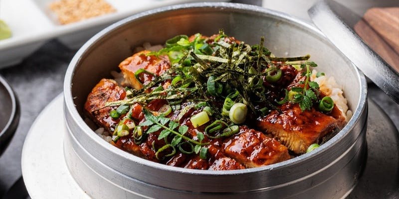 【12月限定】2.5h飲み放題付き豊洲直送刺3種盛や季節の西京焼きにふっくら鰻の釜飯など充実のラインナップ