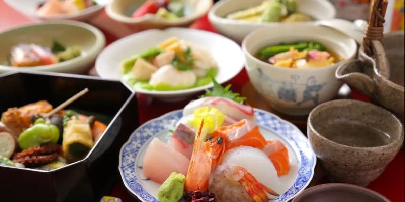 懐石ランチ【2400円（税サ込）】