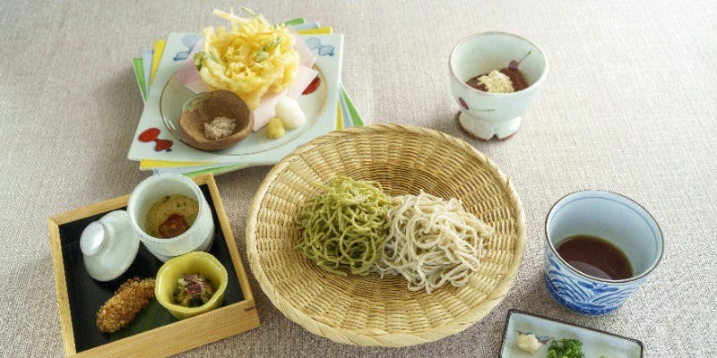 【蕎麦御膳】前菜3種とこだわり蕎麦、玉ねぎのかき揚げ全4品＋11月・12月限定（ランチ限定）