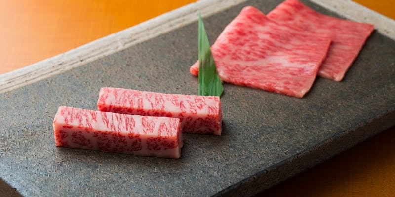 【宮崎牛コース】赤身モモなど全11品    ＋150分飲み放題付き（日～木曜日限定）