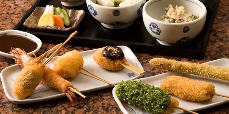 季節の串揚げおまかせコース（食べる本数によって値段が変わります）