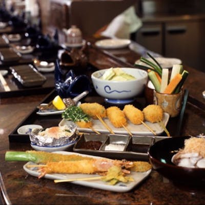 衣からこだわる、サクッと軽い串揚げ