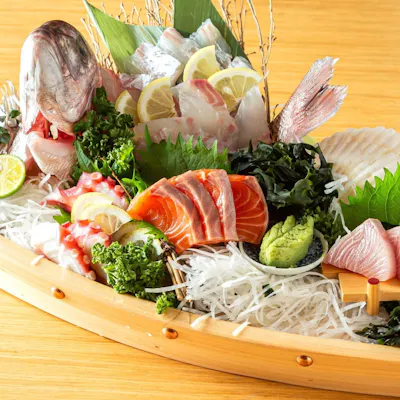 新鮮な旬の鮮魚を堪能