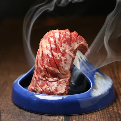 【濃い肉の味を堪能】“0°熟成”で旨味が2.5倍に
