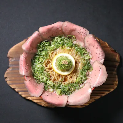 大人気の牛タンラーメンもご用意