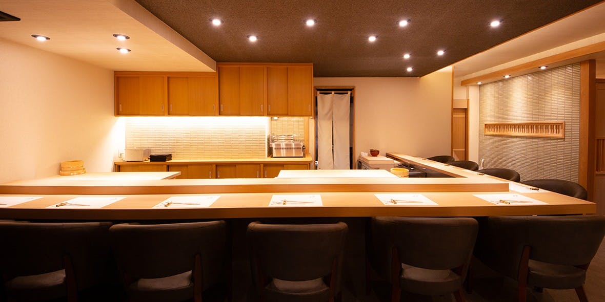 新宿 江戸前鮨と和食 朧 - 画像2