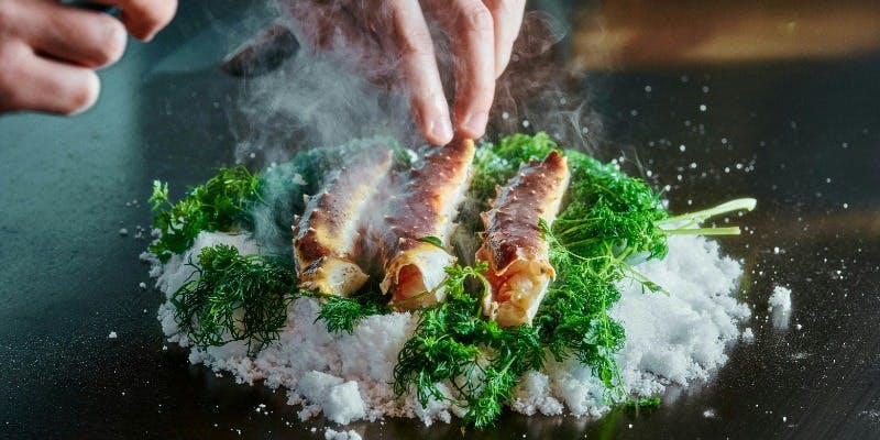 【Xmas2025】タラバガニ×神戸牛 クリスマスコース 聖燈＋九平次 日本酒・ワインペアリング5種＋個室確約