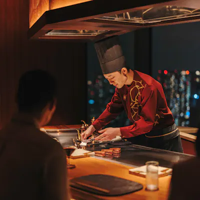 佐藤隆亮 ― 多彩な技が生む革新的な食の世界