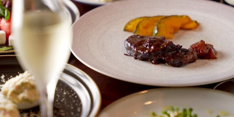 【貸切プラン】ピンチョス3種、一品、肉料理、パスタ、デザート含む全5品＋2H飲み放題