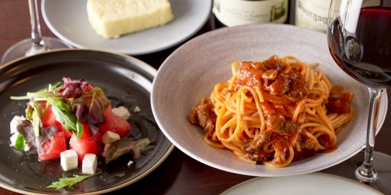 【Bコース】前菜盛り合わせ、パン、スープ、パスタ含む全5品