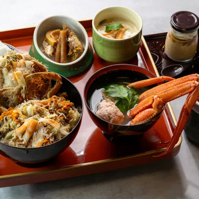冬季限定の蟹コースで贅沢なひとときを