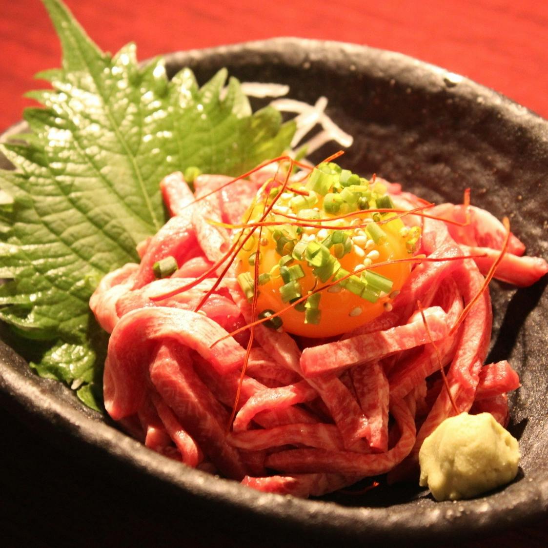 多彩な逸品料理で舌鼓