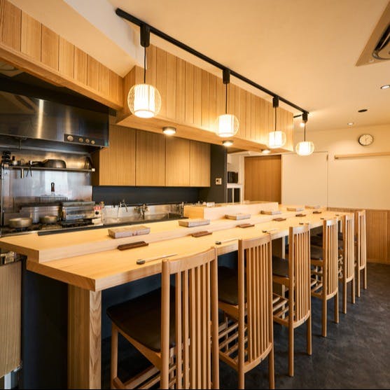 落ち着いた空間で楽しむ、心温まるおもてなし