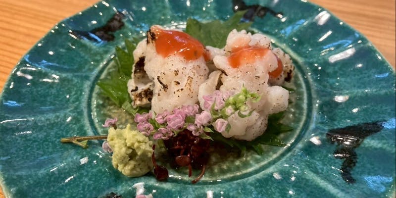 【おまかせコース】前菜、お造り、焼き物、茶碗蒸し、揚げ物、握り8貫、巻物2巻、椀物など全8品