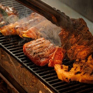 注文率99パーセント！原始炭火焼き