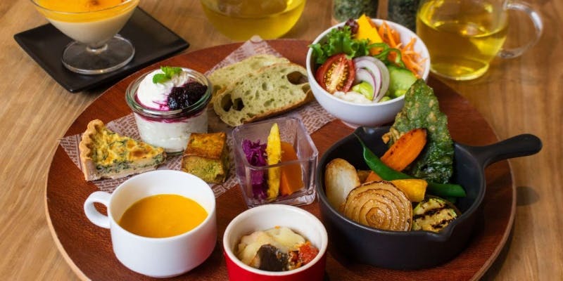 東北牧場の野草と野菜のオーケストラ