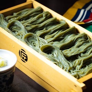 新潟直送の生麺を使用したへぎそば