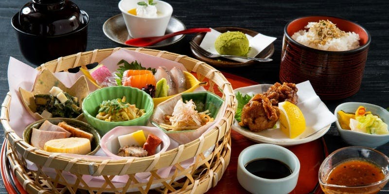 【いろどり御膳】（土曜・日曜・祝日）