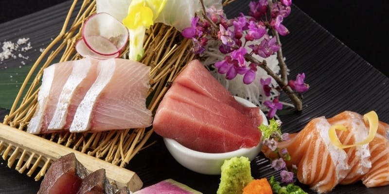 【忘年会 一年の感謝を大還元！冬の王様！寒ブリ尽くしの贅沢コース】刺身・鍋〆など全13品（一休限定）