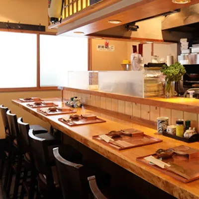 茅場町で使いやすい大人の焼き鳥店