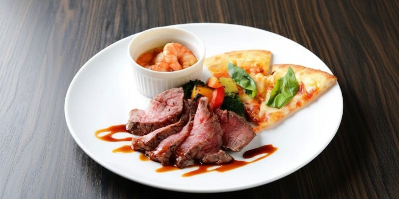 シェフ川井による、【牛ロースランチコース】