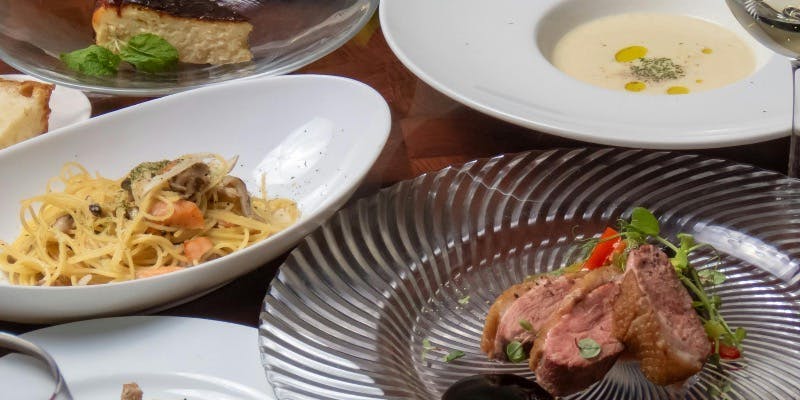 【大切な記念日誕生日に】季節のパスタ含む　秋のスペシャル5500円コース＋ワンドリンク付き