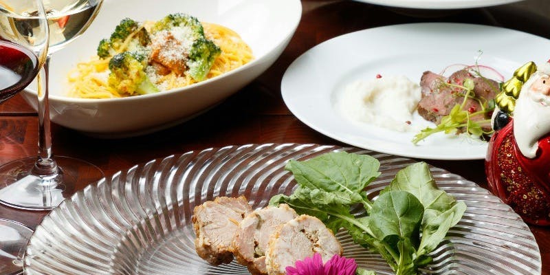 【Xmas2025】メインは国産牛タリアータ！1ドリンク付きクリスマスコース＜全6品＞（12/24・25限定）