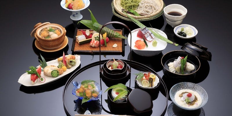 プレミアムビール・13種の日本酒飲み放題付き【フリードリンク付き宴会プラン】