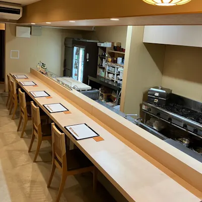 落ち着いた雰囲気の店内