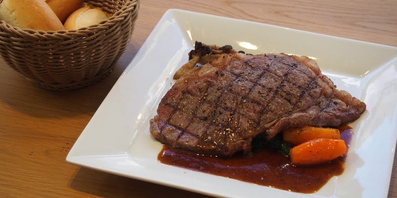 ウェルカムドリンク付きお祝いディナーコース