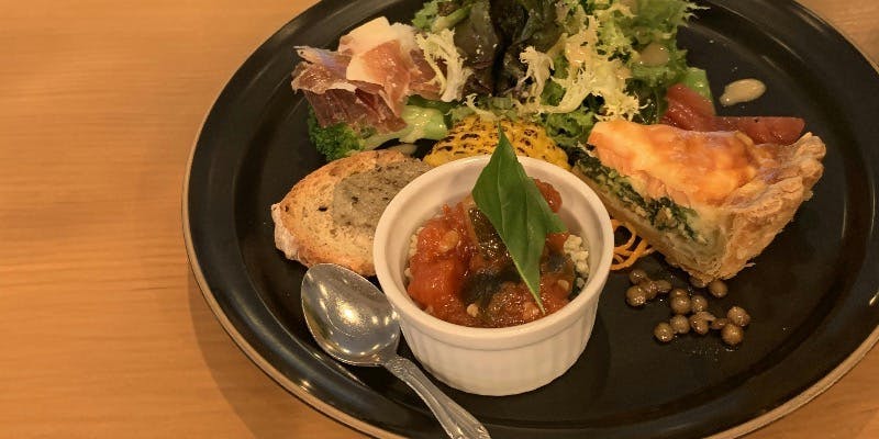 メイン料理が選べるビストロコース