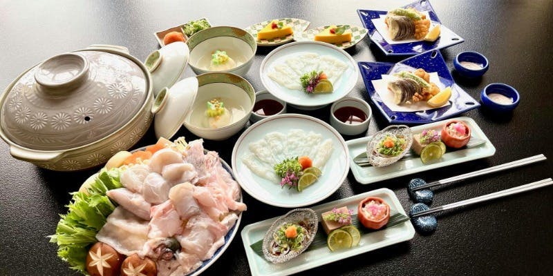 【国産とらふぐコース】お鍋の季節～ぴくぴく動くふぐは絶品！全7品＋3時間飲み放題付き