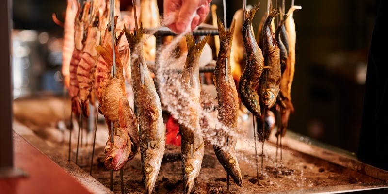 【特選】全9品大海老・タラバガニ、はかた地鶏の炉端焼きや鰻のお茶漬け「香ーKAORIー」9,500円