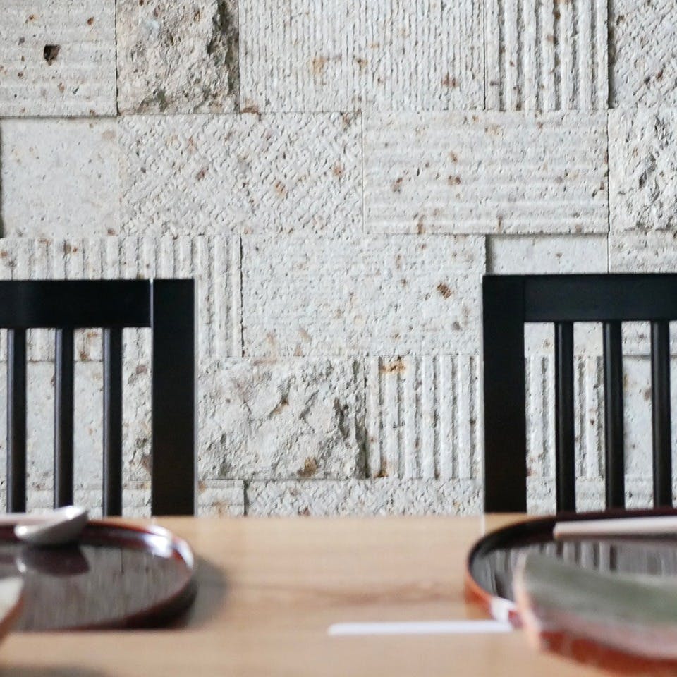 落ち着いた雰囲気の店内