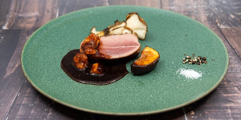 【BRICK おまかせ薪火コース】お魚とお肉のWメイン 全8品＋スパークリングワイン1杯付き