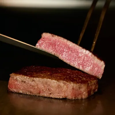 シェフ厳選の黒毛和牛を堪能