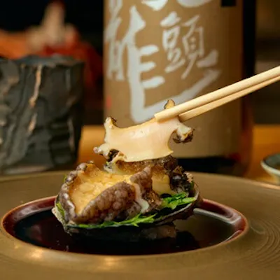 新鮮な鮑で新たな食体験を