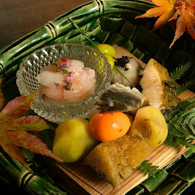 四季折々の新鮮な食材を使用
